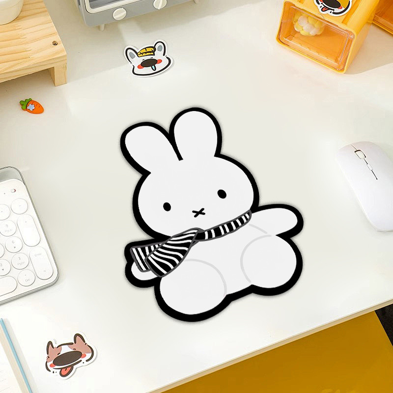 Alfombrilla de ratón Miffy, su - Tech Accessories For Home Office reseña y precio