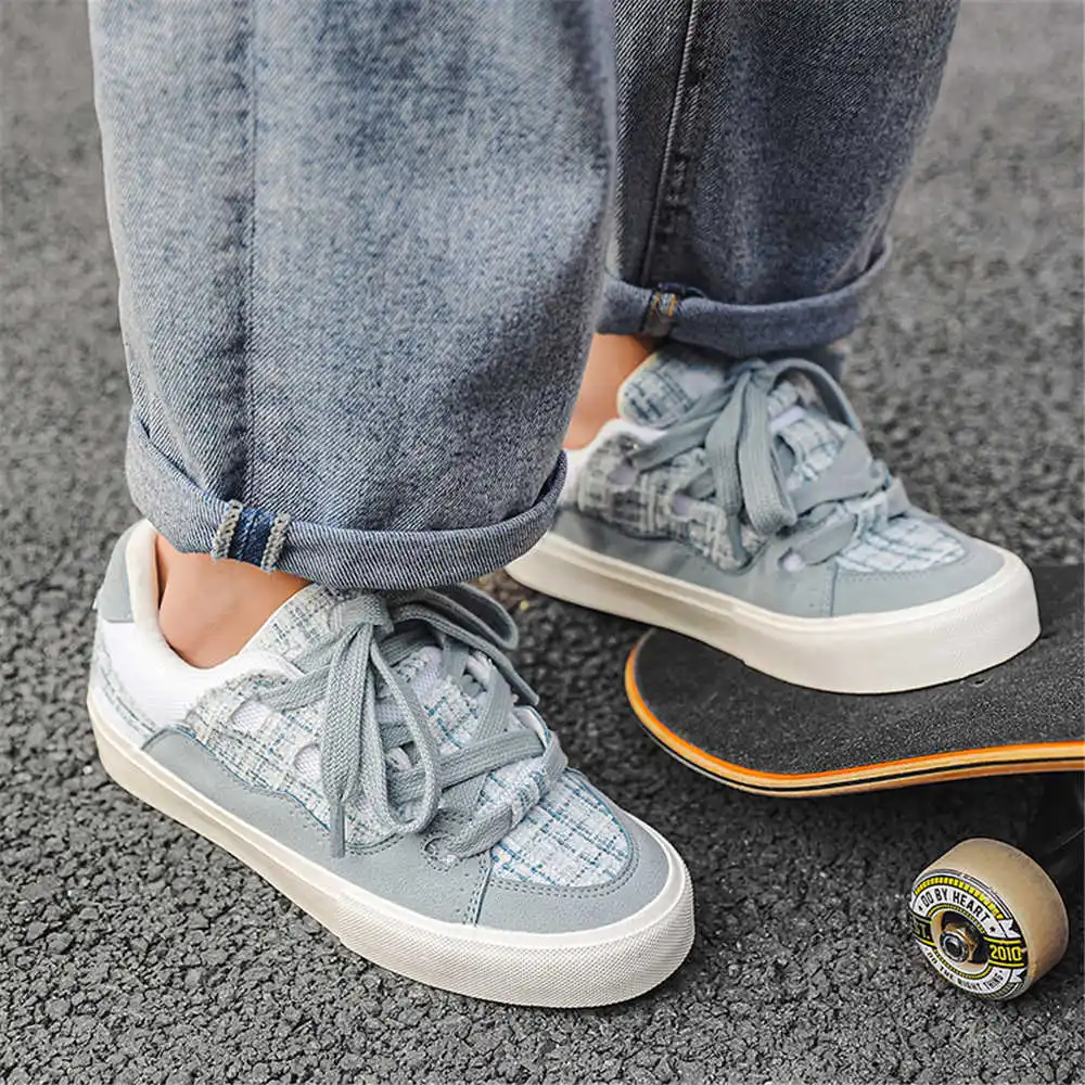Con cordones, zapatos escolare - Tech Accessories For Home Office reseña y precio